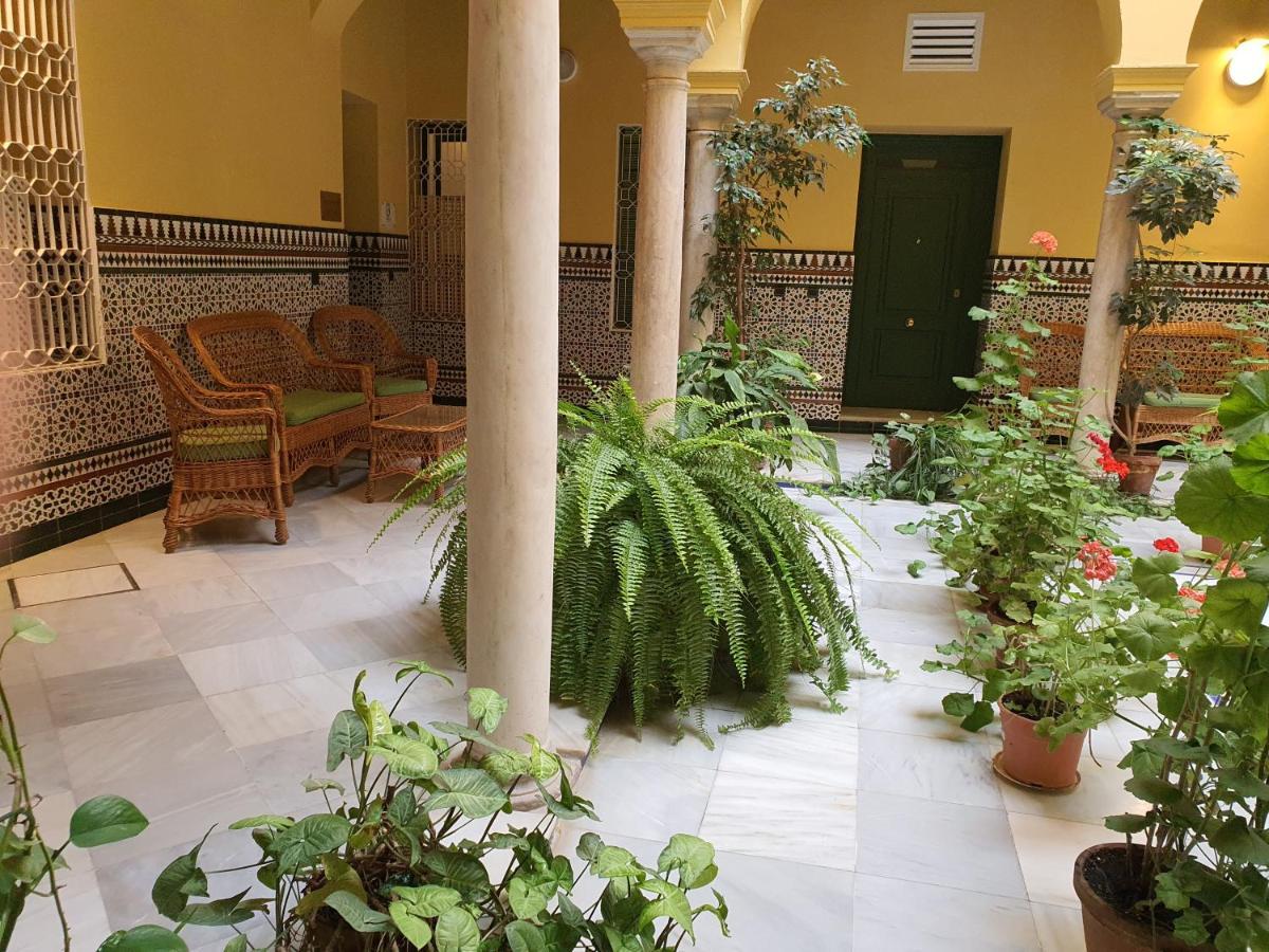 Apartamento Centro Historico Solo Office Seville Luaran gambar